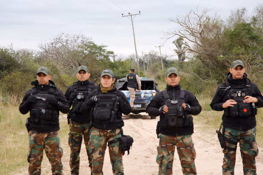 La búsqueda de Loan. Un corte de energía en un horario clave “cegó” la cámara que enfoca hacia la casa de dos detenidos